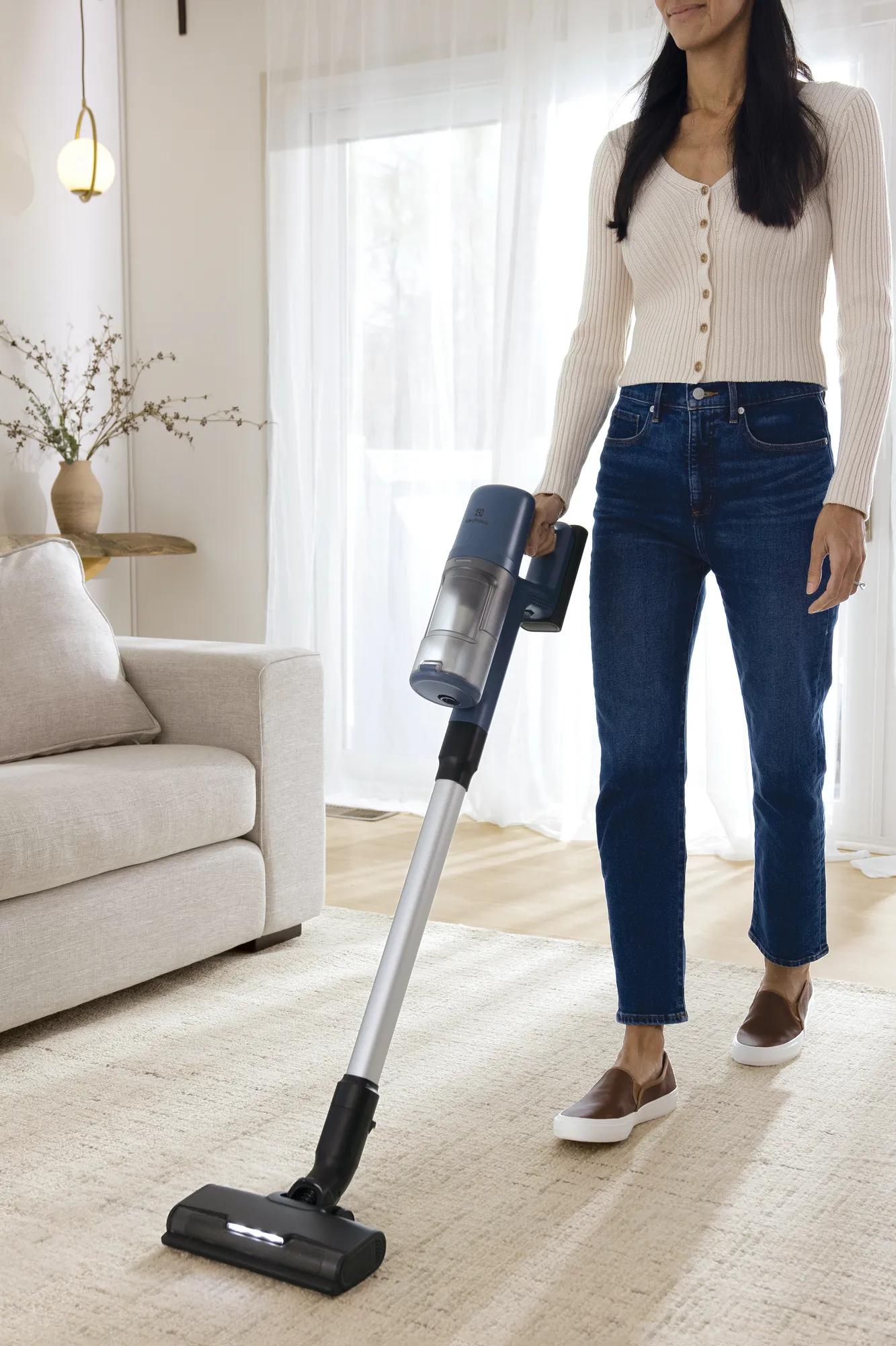 Frigidaire 600 Vacuum - Thumbnail 3