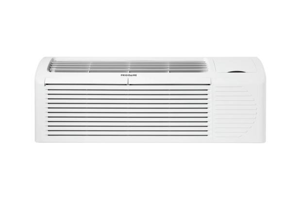 PTAC unit with Heat Pump 7,700 BTU 208/230V without Seacoast Protection White-FRP77PTT2R
