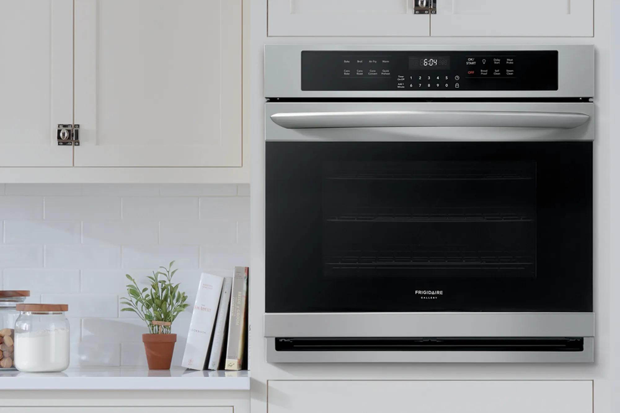 Libérez l’espace de comptoir et optimisez votre four