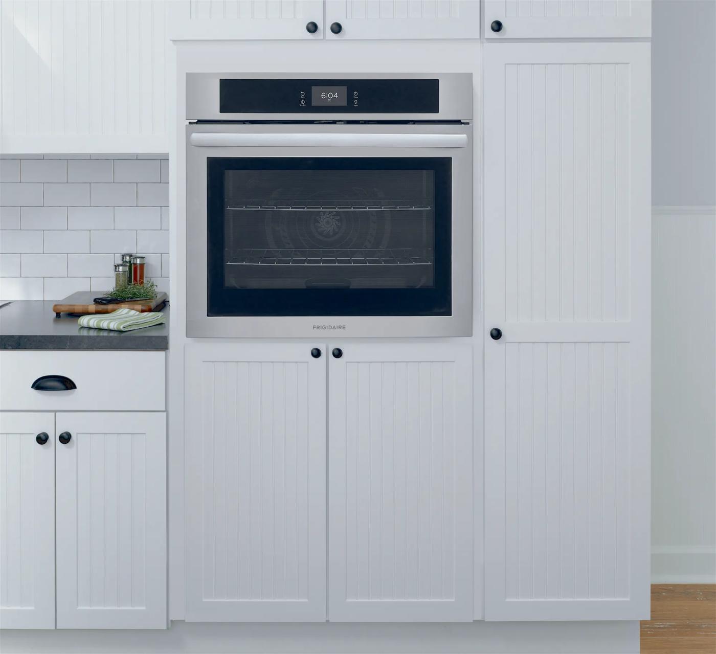 Four mural électrique simple de 76 cm (30 po) avec convection par ventilateur Acier inoxydable-FCWS3027AS