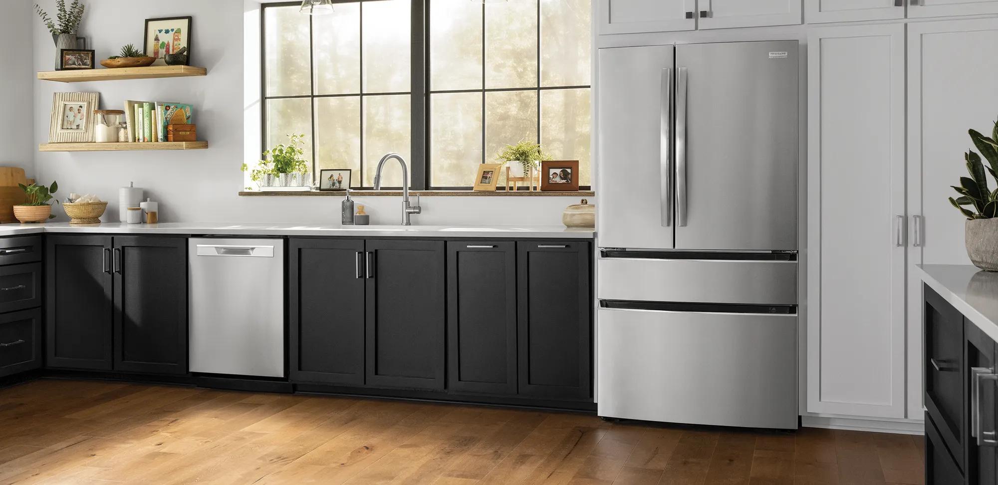 27 Cu. Ft. Standard-Depth 4-Door French Door Refrigerator Stainless Steel-GRMN2872AF