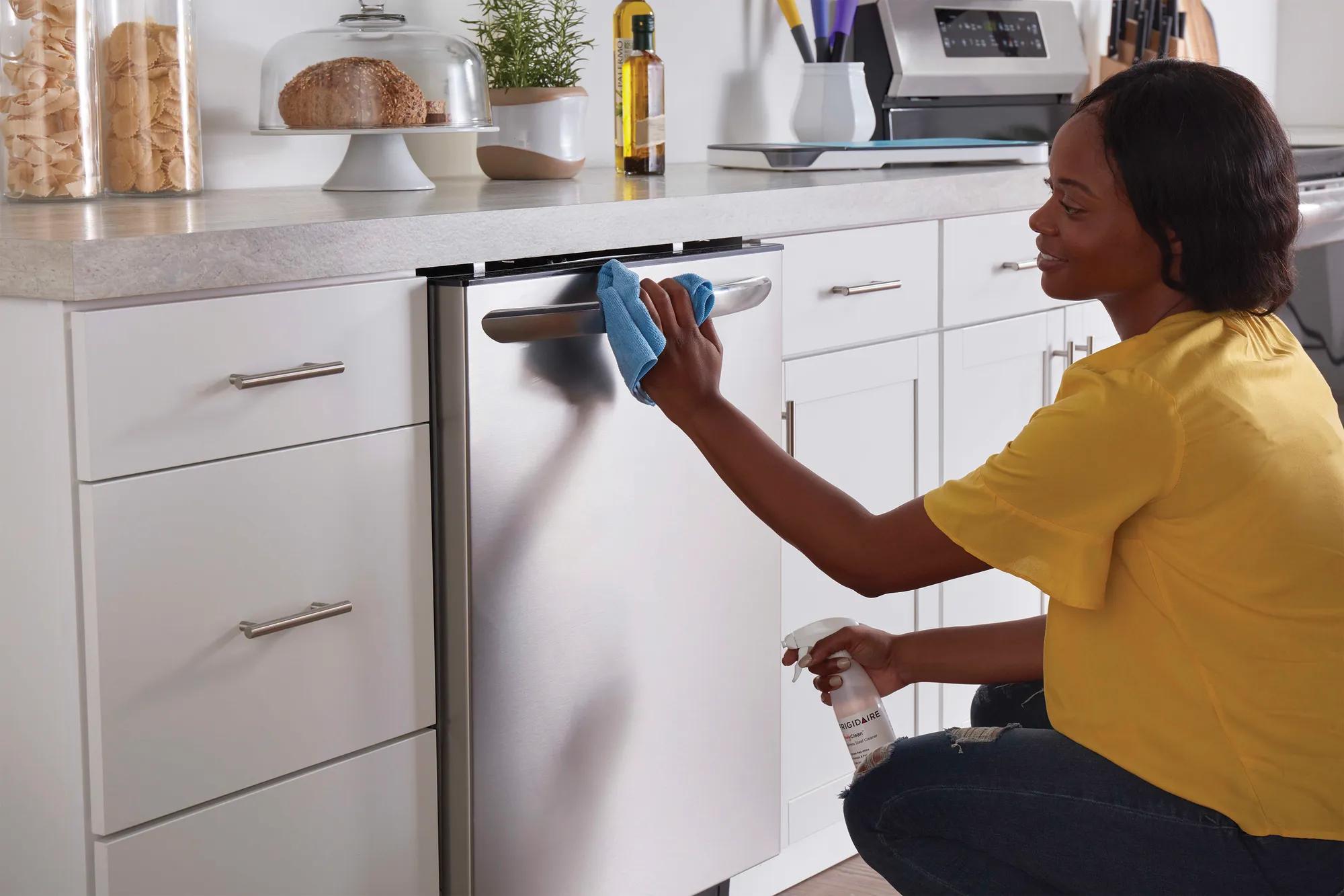 Laisse un lustre brillant