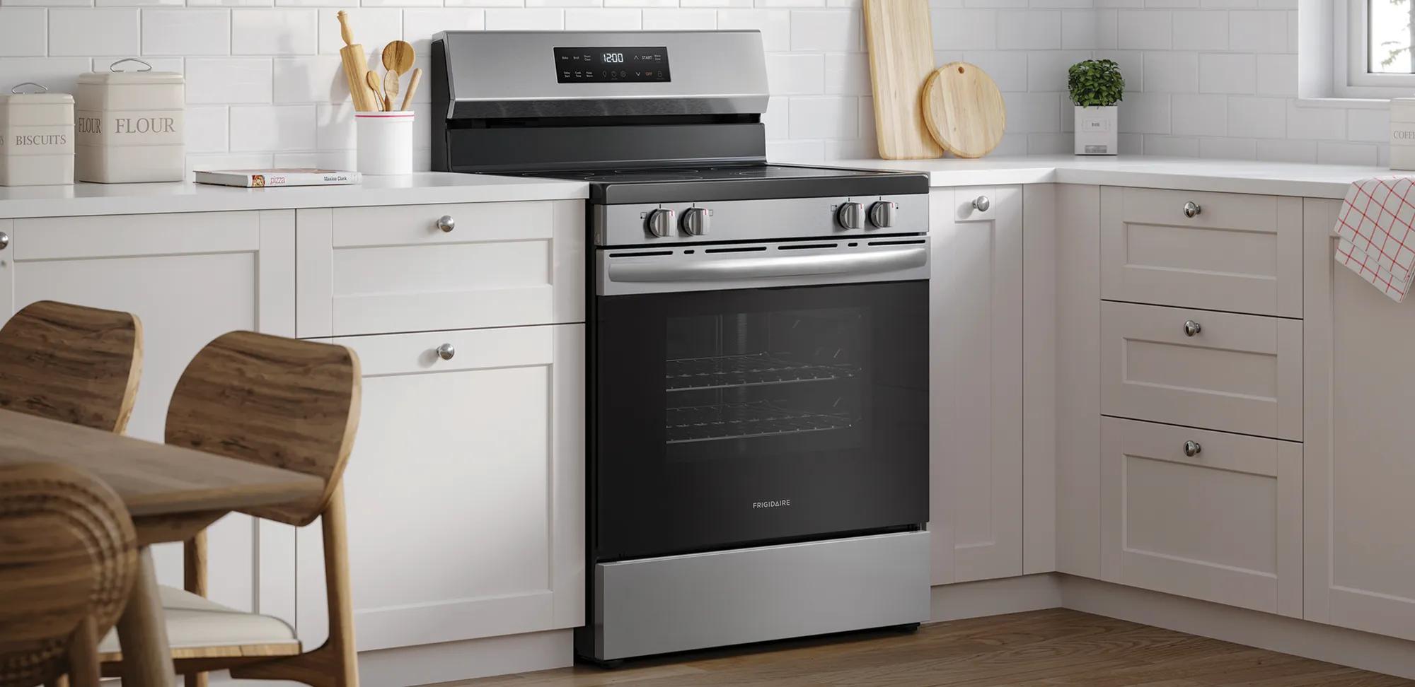 Cuisinière électrique de 30 po avec la cuisinière EvenTempMC Acier inoxydable-FCRE306CAS