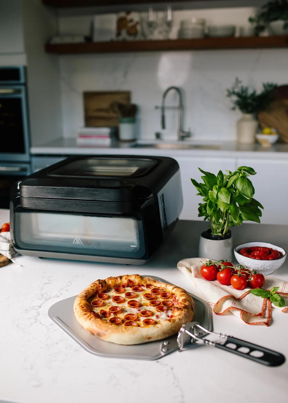 Indoor Pizza Oven Black-FRPO210BC