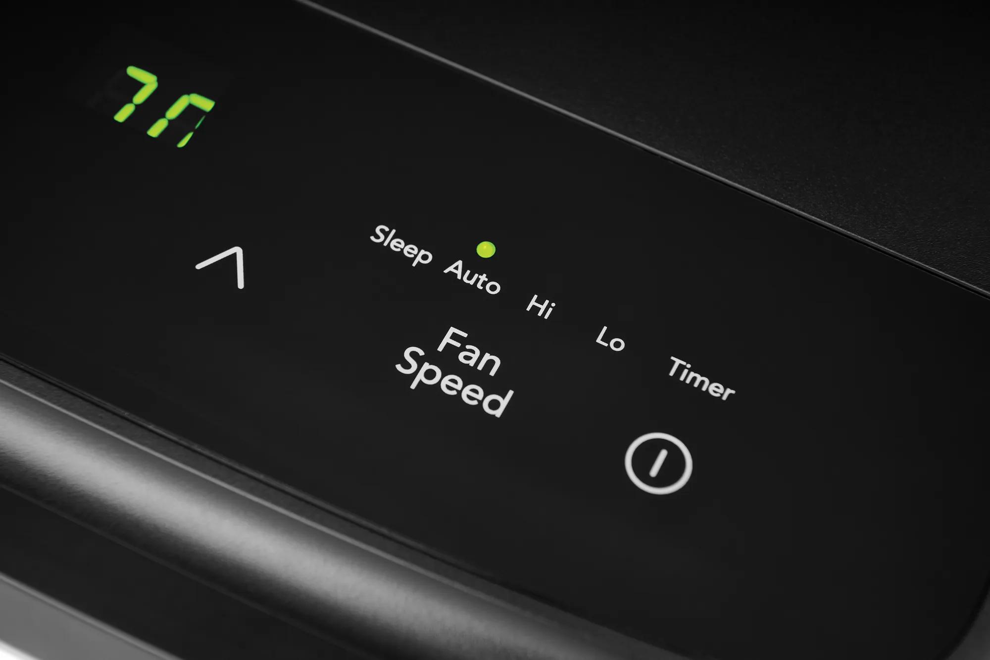 Climatiseur individuel portable avec mode de déshumidification de 8 000 BTU (ASHRAE) / 5 500 BTU (DOE) Blanc-FHPC082AC1