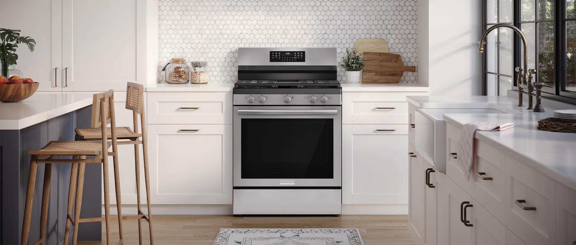30" Rear Control Gas Range with Total Convection Stainless Steel-GCRG3060BF