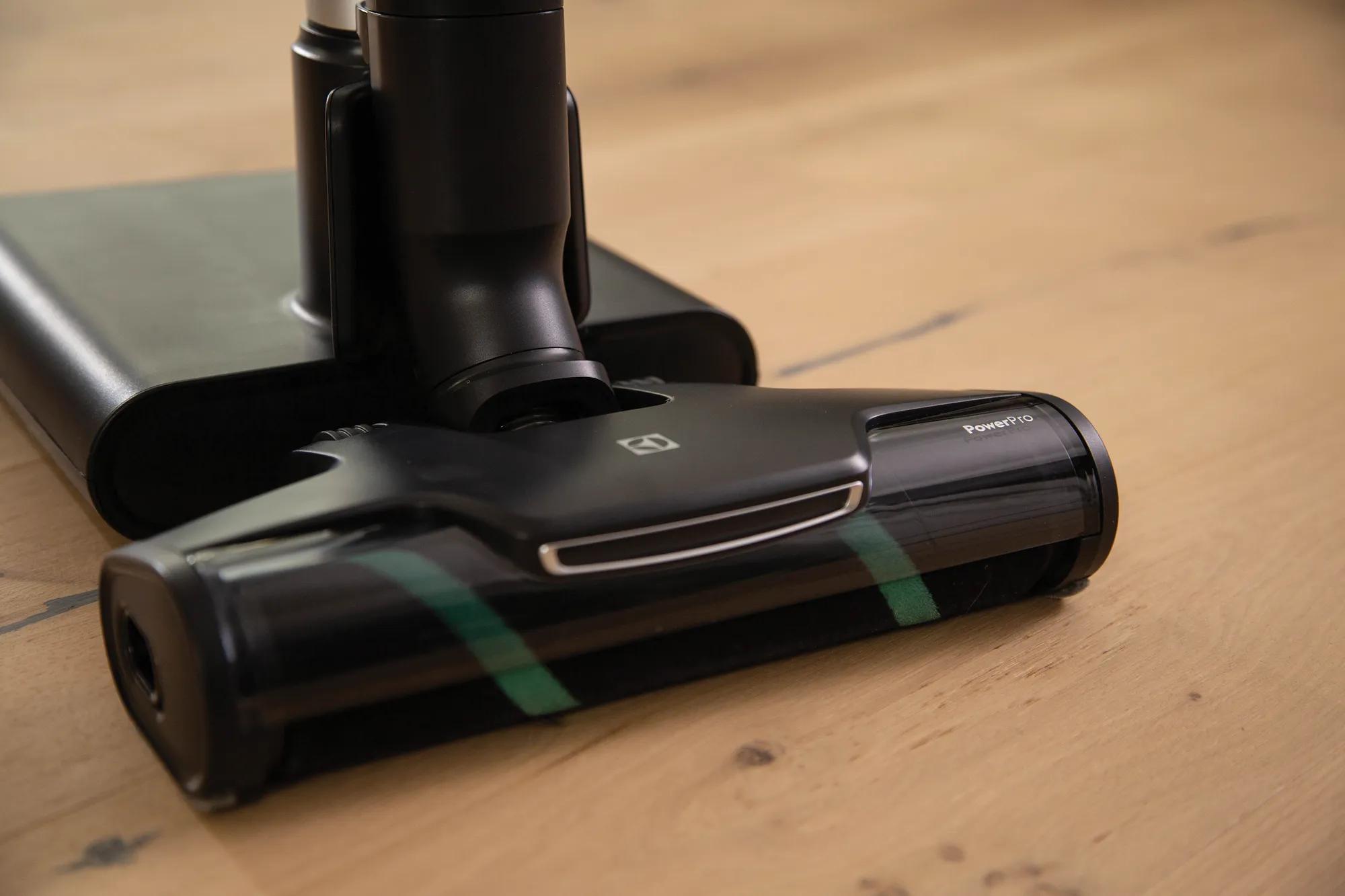 Ultimate800™ and Ultimate600™ PowerPro Hard Floor Nozzle | Vacuum